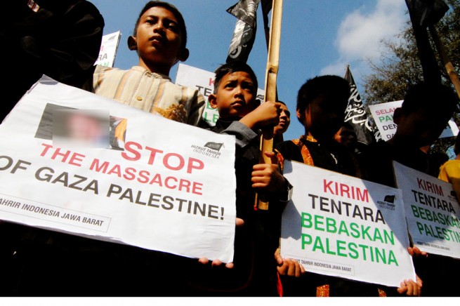 HTI Bandung kutuk serangan israel ke gaza 2