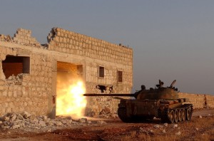 syrian-fighters-in-tanks-2014