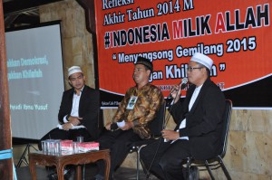 3 pembicara 2 ust Wahyudi ibnu Yusuf