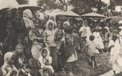 Hari-Ibu-Perempuan-dan-anak-anak-di-Takengon-Aceh.-Sumber-foto-KITLV-DIgital-Image-Library-koleksi-Tichelman-G.L-1932-1933-jpeg.image_