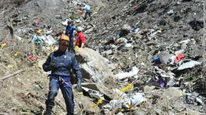 Reruntuhan pesawat Germanwings