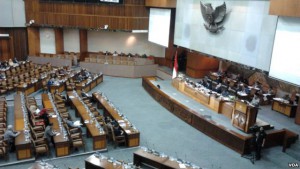 sidang paripurna DPR