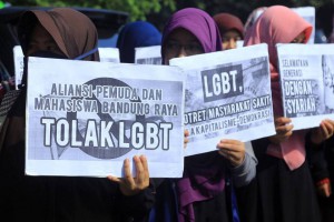 61444-aliansi-pemuda-dan-mahasiswa-bandung-raya-tolak-lgbt-qml_highres