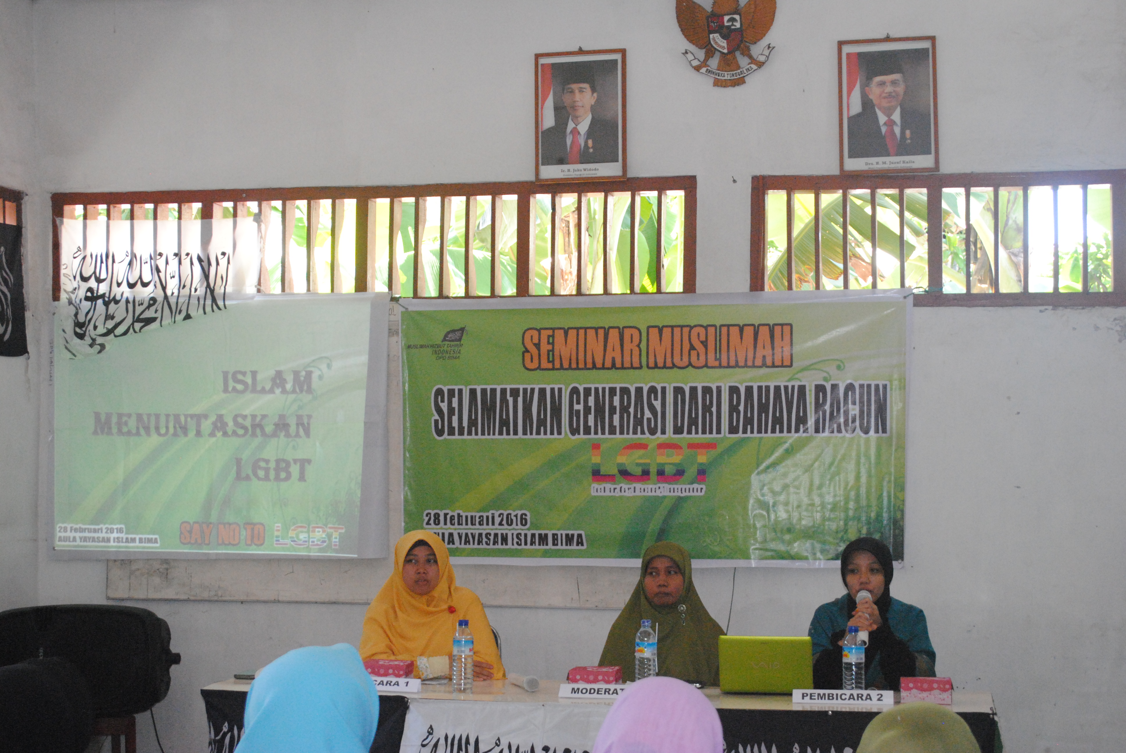 Pembicara Seminar Muslimah Bima