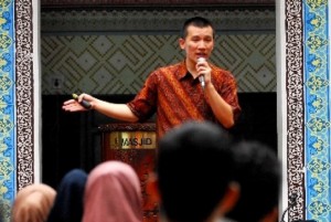 ustadz felix siauw