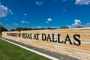 utdallas-sign