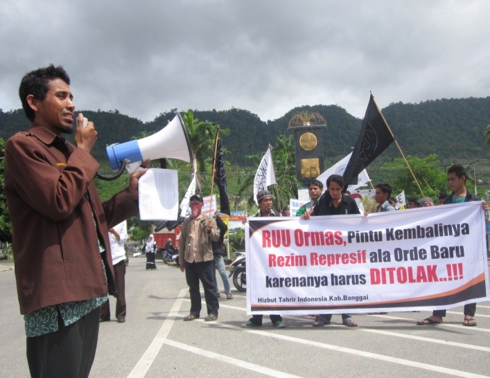 Aksi HTI Luwuk Banggai TOlak RUU Ormas