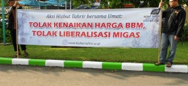 [FOTO] HTI Malang Tolak Penaikan Harga BBM