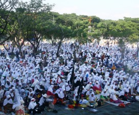 [FOTO] Rapat dan Pawai Akbar Surabaya Jatim