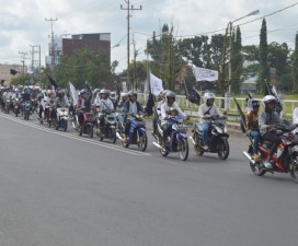 [FOTO] HTI Lubuklinggau Pawai Sosialisasi Panji Rasulullah